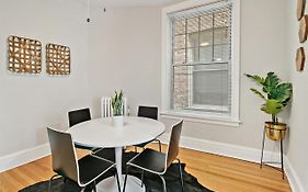 Cool 2Br Apartment Close To Fun City - Grace 2